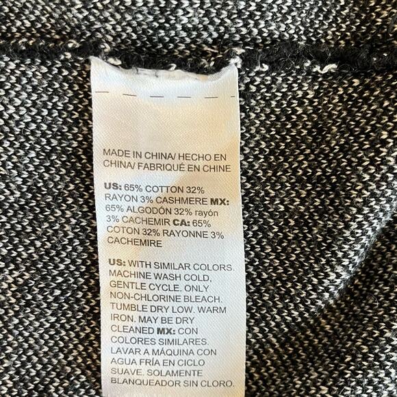 Chico's Zenergy Cardigan Women's Size 2 Large 12/14 Black White Ombre Hood - Picture 9 of 11